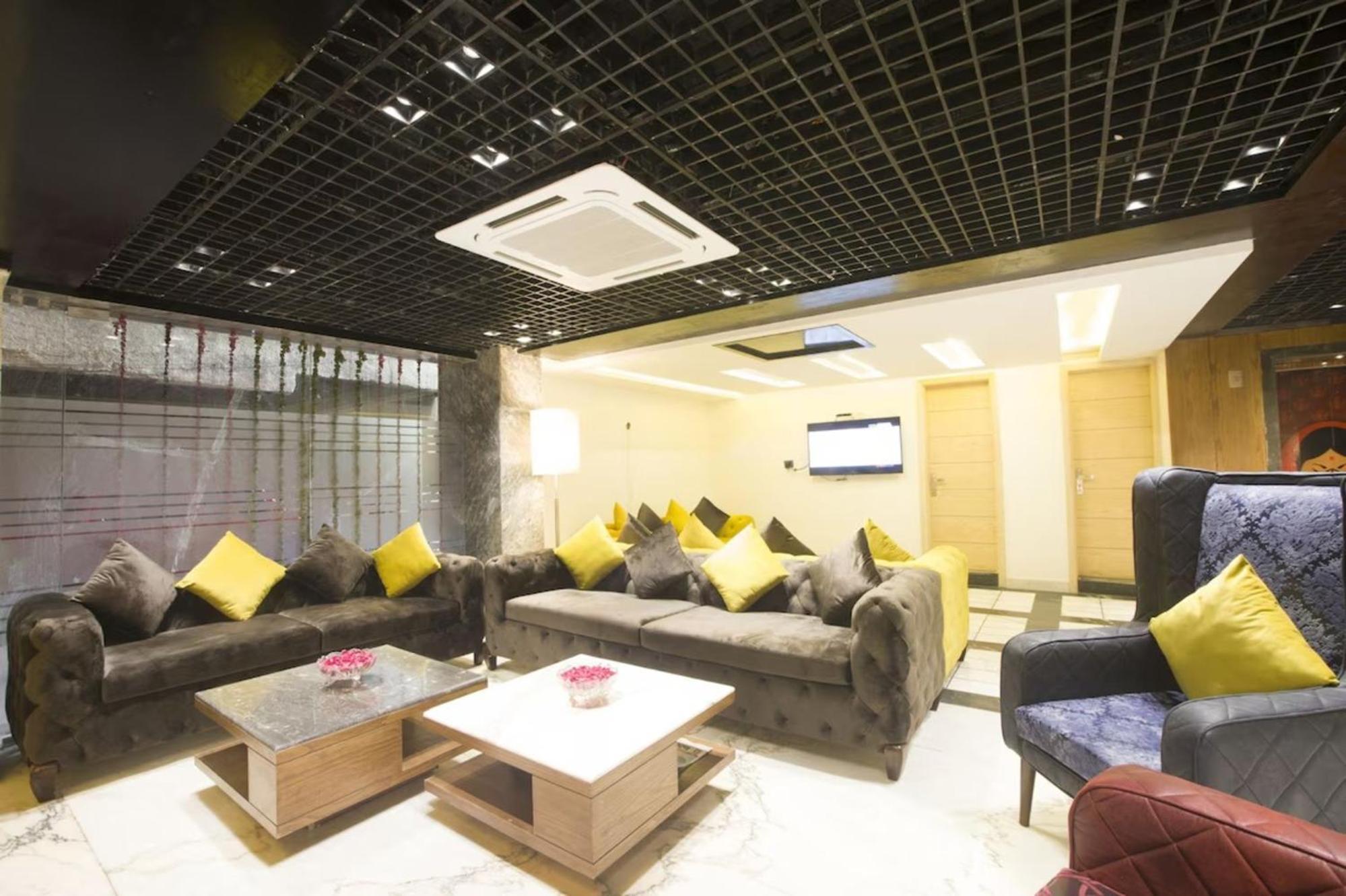 Hotel Nityaa Suites Нью-Делі Екстер'єр фото